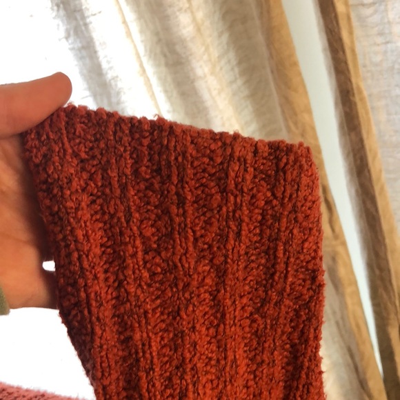 Turtleneck Knit Sweater - Picture 3 of 4